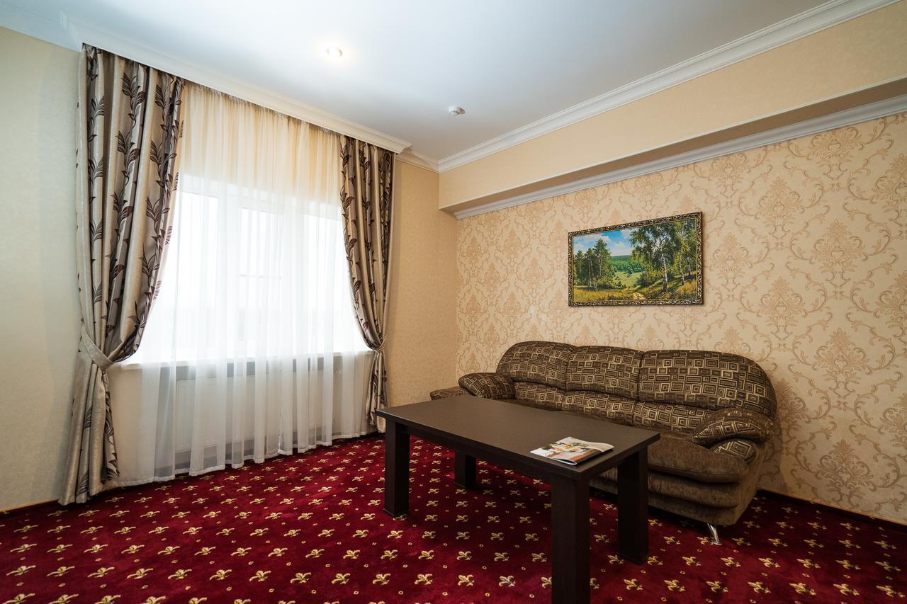 Mask Business Hotel Pyatigorsk Exterior foto